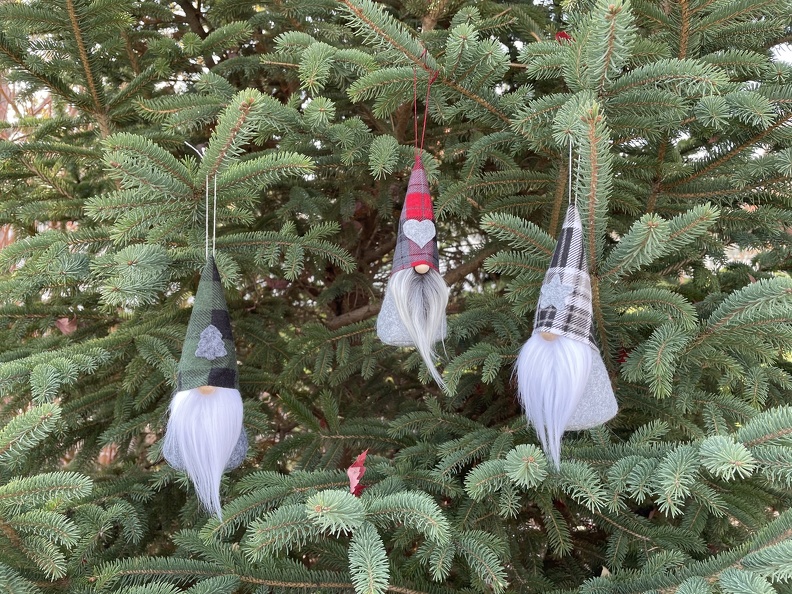 Christmas Gnomes Ornaments6.JPG